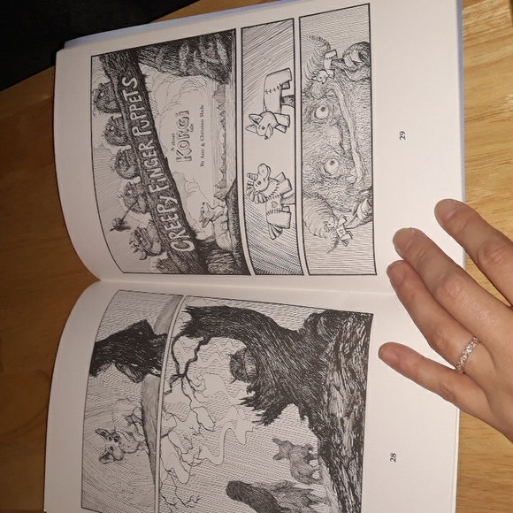 Korgi Short Tails Comic Book 48 pages Copyright 2017 - Picture 5 of 7